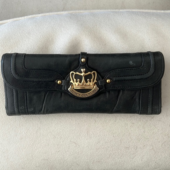 Juicy Couture Handbags - Vintage juicy wallet